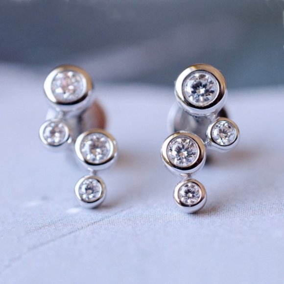 💎 Luxury Bezel Setting Round Shaped CZ Stud Earrings, MLNN1038 - Picture 2 of 4